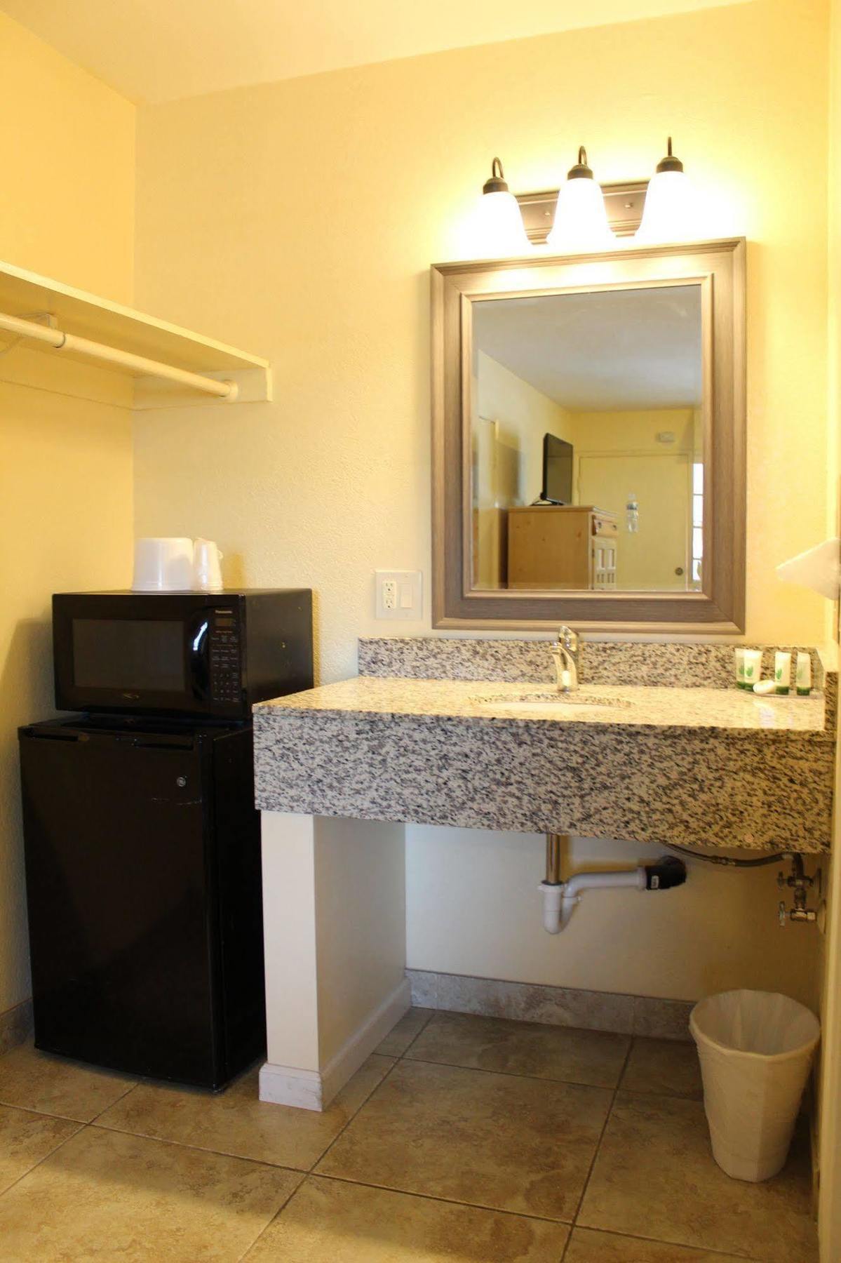 Beachway Inn Arroyo Grande Buitenkant foto
