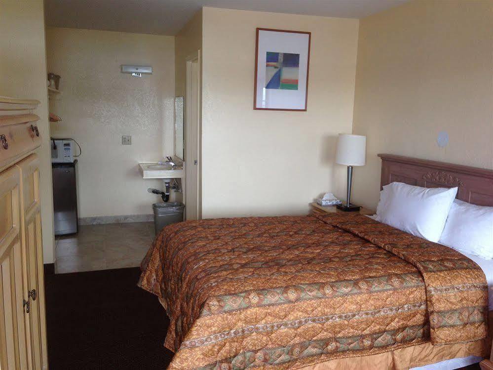 Beachway Inn Arroyo Grande Buitenkant foto